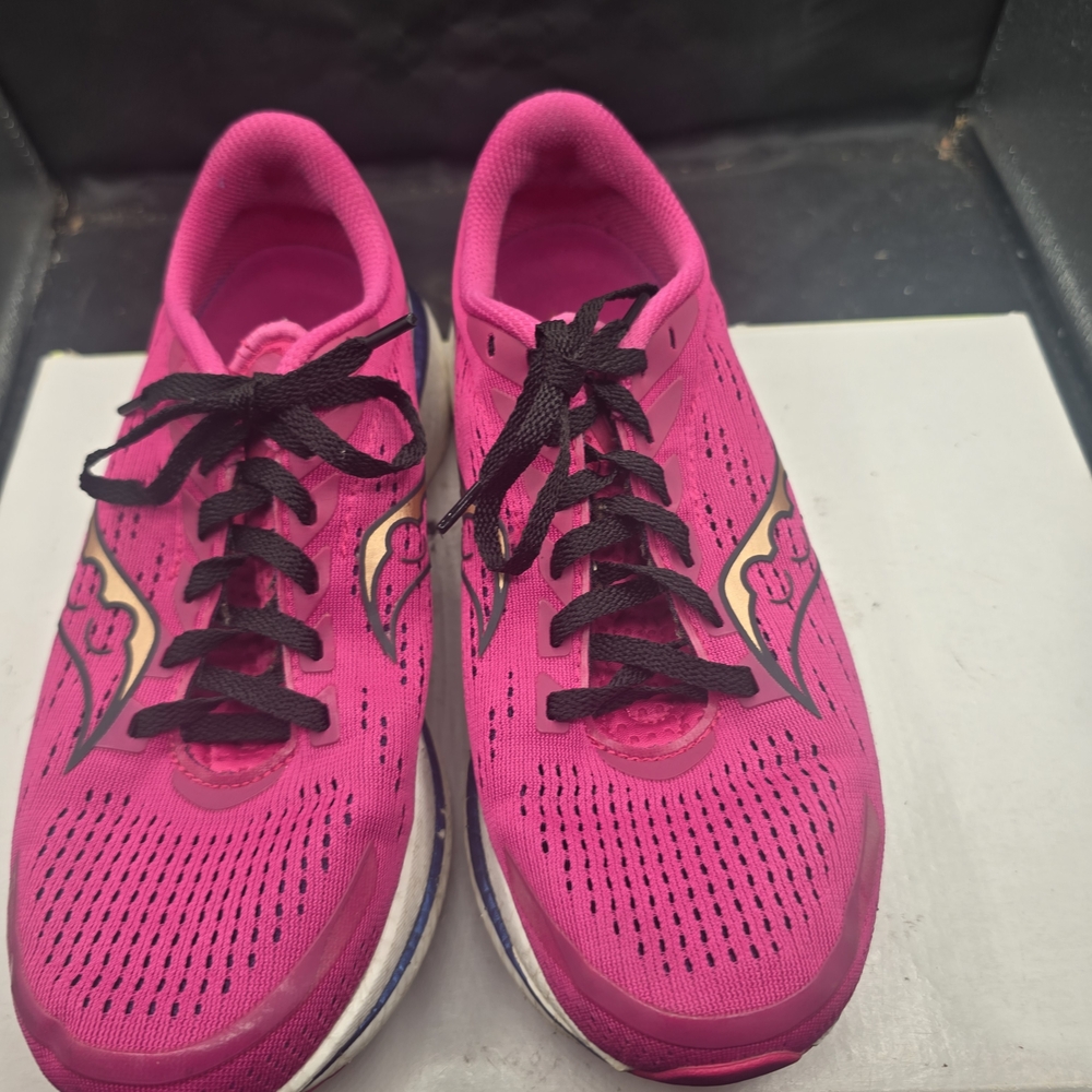 Saucony Women's Athletic‎ Shoes in Vibrant Pink and Black